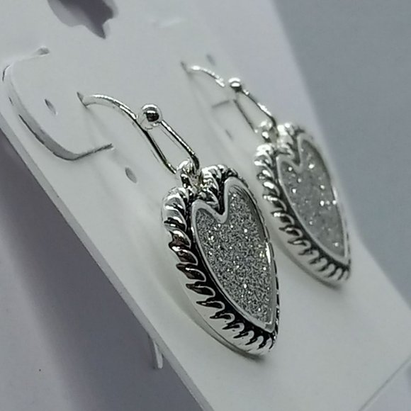 Guess Silver Tone Glittery Rope Outlined Heart Dangle Drop Pierced Earrings - Picture 2 of 4